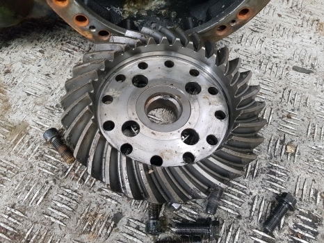 New Holland Lm435a Front Axle Housing Bevel Gear 85825672; 85826431; 85826706; - Eixo dianteiro por Empilhador telescópico: foto 2 New Holland Lm435a Front Axle Housing Bevel Gear 85825672; 85826431; 85826706; - Eixo dianteiro por Empilhador telescópico: foto 2