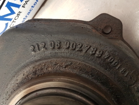 New Holland Lm435a, Mlt 634-120 Swivel Housing Front Rhs Rear Lhs 212.06.002.789 - Manga de eixo por Empilhador telescópico: foto 5 New Holland Lm435a, Mlt 634-120 Swivel Housing Front Rhs Rear Lhs 212.06.002.789 - Manga de eixo por Empilhador telescópico: foto 5