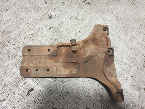 New Holland T5.100, T5.110, T5.120 Engine Mounting Bracket 47547805 - Suporte de motor por Trator: foto 2 New Holland T5.100, T5.110, T5.120 Engine Mounting Bracket 47547805 - Suporte de motor por Trator: foto 2