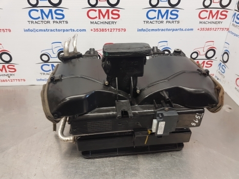 New Holland T5.95, T4, T5, Case Cab Heater Box Assembly 84481759, 84579701 - Aquecimento/ Ventilação por Trator: foto 2 New Holland T5.95, T4, T5, Case Cab Heater Box Assembly 84481759, 84579701 - Aquecimento/ Ventilação por Trator: foto 2