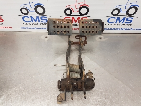 New Holland T5.95, T5, Case Farmall, Maxxum Brake Pedal Assy 84467902, 84467901 - Pedal por Máquina agrícola: foto 2 New Holland T5.95, T5, Case Farmall, Maxxum Brake Pedal Assy 84467902, 84467901 - Pedal por Máquina agrícola: foto 2