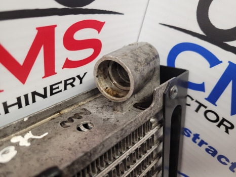 New Holland T6.160, T6.180 Case Maxxum 125, 155, 150 Oil Cooler 47645195 - Radiador: foto 4 New Holland T6.160, T6.180 Case Maxxum 125, 155, 150 Oil Cooler 47645195 - Radiador: foto 4