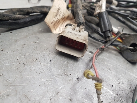 Cables/ Wire harness por Trator New Holland T7 T7.200 Case Maxxum Puma Cab Roof Wiring Loom 47372235, 84407580: foto 6