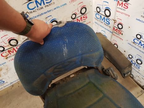 New Holland T7030, T7000, T7040, T7050, Driver Seat Assy Parts Only 87646744 - Banco por Máquina agrícola: foto 4 New Holland T7030, T7000, T7040, T7050, Driver Seat Assy Parts Only 87646744 - Banco por Máquina agrícola: foto 4