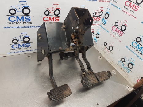 New Holland T7040, Tsa Brake, Clutch Pedal Kit 87547108, 87547109, 87566904 - Embreagem e peças por Máquina agrícola: foto 3 New Holland T7040, Tsa Brake, Clutch Pedal Kit 87547108, 87547109, 87566904 - Embreagem e peças por Máquina agrícola: foto 3