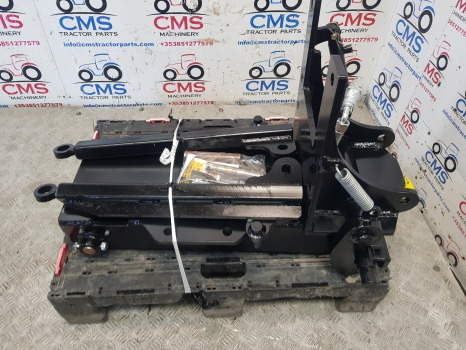New Holland Tm, 60 Series, Fiat F Series Tm140 Pick Up Hitch Complete 82011128 - Estrutura/ Châssis: foto 2 New Holland Tm, 60 Series, Fiat F Series Tm140 Pick Up Hitch Complete 82011128 - Estrutura/ Châssis: foto 2