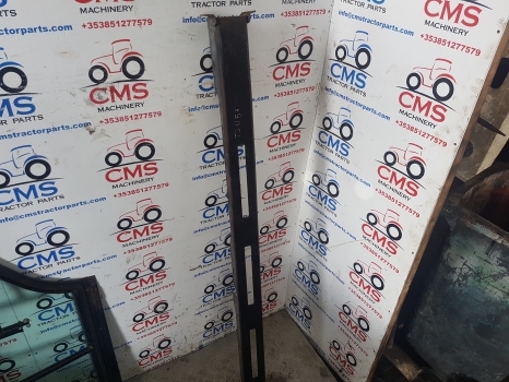 New Holland Ts115a, Ts110, Ts110,a Ts130a Propeller Shaft Shield 47126816 - Veio de transmissão por Trator: foto 1 New Holland Ts115a, Ts110, Ts110,a Ts130a Propeller Shaft Shield 47126816 - Veio de transmissão por Trator: foto 1