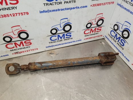 Ford New Holland 40, Ts Ser 8240, 8340 Pick Up Hitch Lift Rod Original 82005033 - Peça de reposição por Trator: foto 5 Ford New Holland 40, Ts Ser 8240, 8340 Pick Up Hitch Lift Rod Original 82005033 - Peça de reposição por Trator: foto 5