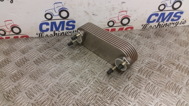 Perkins Perkins Engine Oil Cooler 2486a991 - Radiador de óleo por Trator: foto 1 Perkins Perkins Engine Oil Cooler 2486a991 - Radiador de óleo por Trator: foto 1