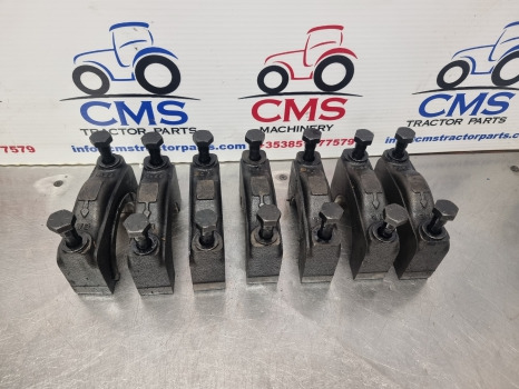 Renault Claas Ares 600, 800, Jd 6068 Engine Block Cap Kit R516310, 6005028696 - Motor: foto 1 Renault Claas Ares 600, 800, Jd 6068 Engine Block Cap Kit R516310, 6005028696 - Motor: foto 1