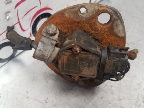 Same Deutz Lamborghini Rubin 120 Front Axle King Pin Top 0.010.4626.0/20 - Eixo dianteiro por Trator: foto 1 Same Deutz Lamborghini Rubin 120 Front Axle King Pin Top 0.010.4626.0/20 - Eixo dianteiro por Trator: foto 1