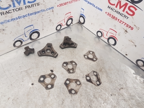 Same Silver 100.6, 105, Antares 110 Rear Axle Lock Plate Flange 0.008.5860.0/10 - Eixo traseiro por Trator: foto 2 Same Silver 100.6, 105, Antares 110 Rear Axle Lock Plate Flange 0.008.5860.0/10 - Eixo traseiro por Trator: foto 2