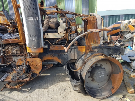 Valtra T174ea Front, Rear Axle, Engine, Transmission, Hydraulic, Lift Parts - Motor e peças: foto 2 Valtra T174ea Front, Rear Axle, Engine, Transmission, Hydraulic, Lift Parts - Motor e peças: foto 2