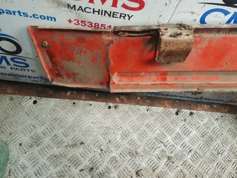 Zetor 5718 Engine Side Panel Assy 000000 - Carroceria e exterior por Trator: foto 3 Zetor 5718 Engine Side Panel Assy 000000 - Carroceria e exterior por Trator: foto 3