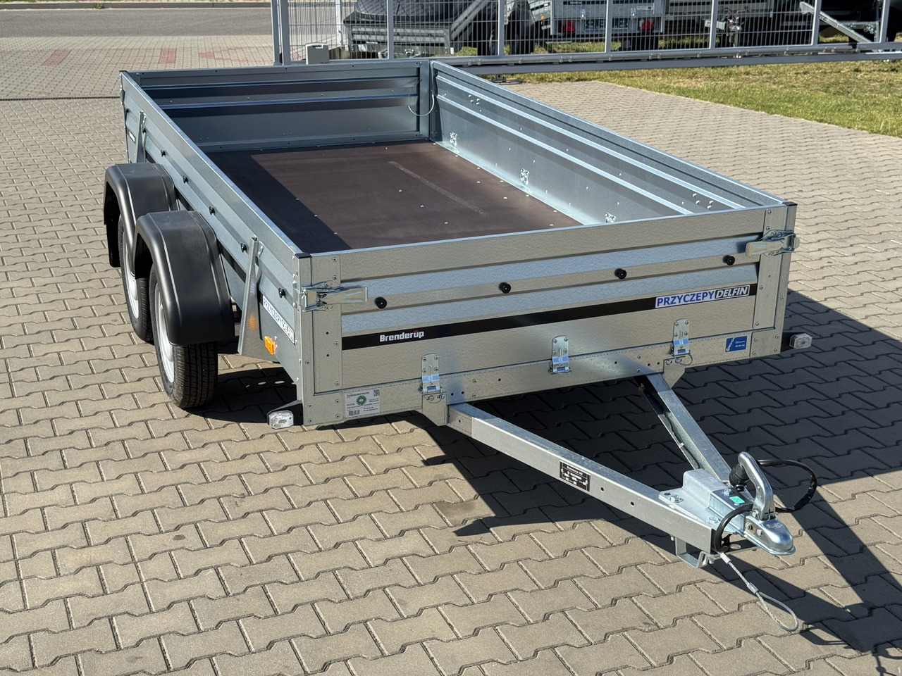 BRENDERUP 2300 STUB - przyczepa skrzyniowa 2 osie / 302 x 150 cm / 750 kg - Reboque plataforma/ Caixa aberta: foto 4 BRENDERUP 2300 STUB - przyczepa skrzyniowa 2 osie / 302 x 150 cm / 750 kg - Reboque plataforma/ Caixa aberta: foto 4