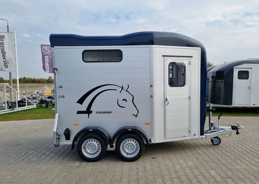 CHEVAL LIBERTÉ Cheval Liberte Touring Country + Siodlarnia - Reboque para cavalos: foto 4 CHEVAL LIBERTÉ Cheval Liberte Touring Country + Siodlarnia - Reboque para cavalos: foto 4