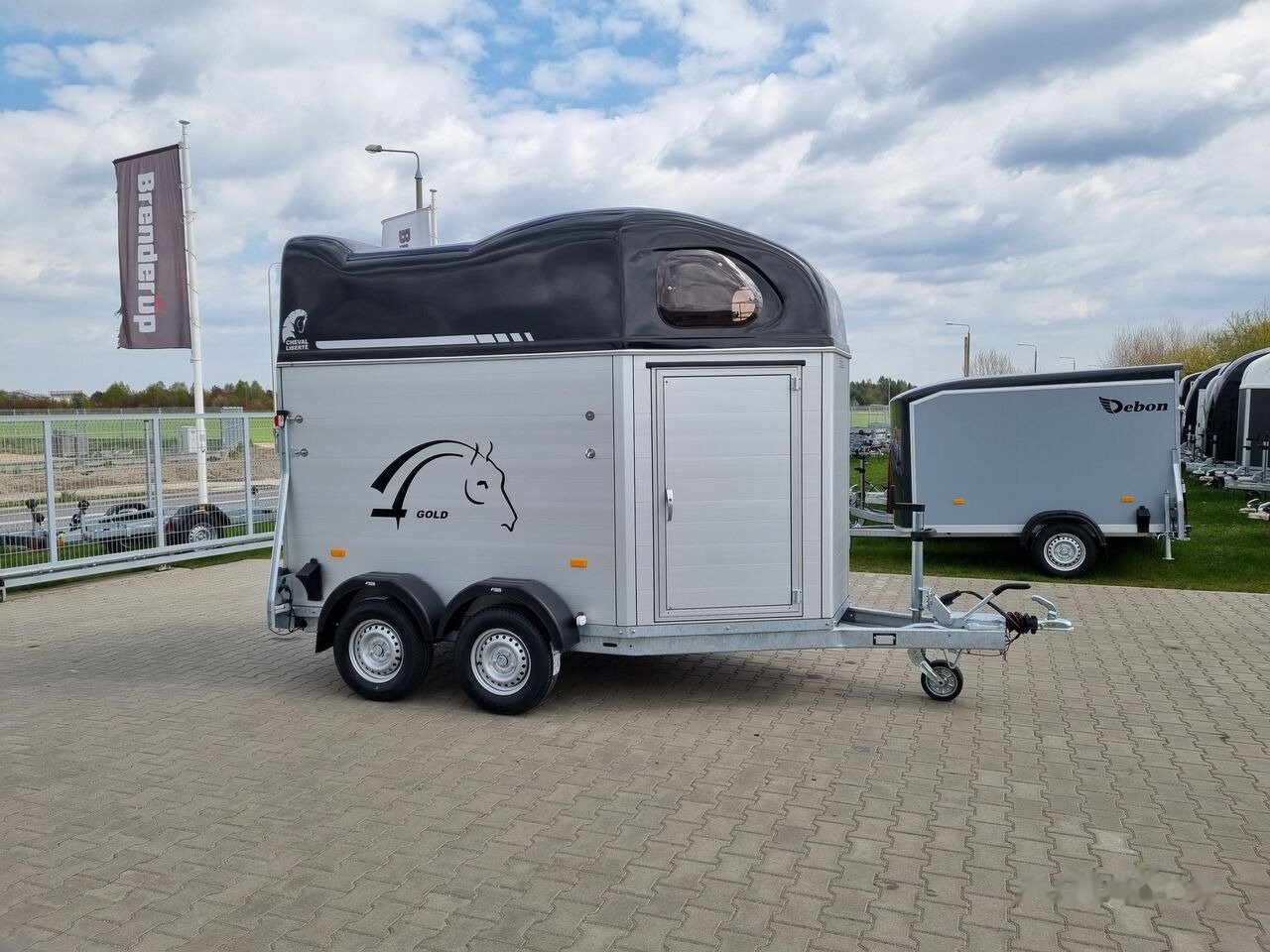 Cheval Liberté Gold First Alu for two horses with tack room 2000 kg GVW trailer - Reboque para cavalos: foto 3 Cheval Liberté Gold First Alu for two horses with tack room 2000 kg GVW trailer - Reboque para cavalos: foto 3