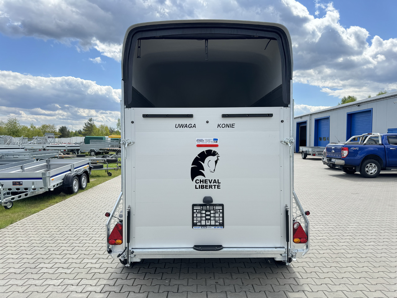 Cheval Liberté Gold Origins ALU 2000 kg - Reboque para cavalos: foto 4 Cheval Liberté Gold Origins ALU 2000 kg - Reboque para cavalos: foto 4