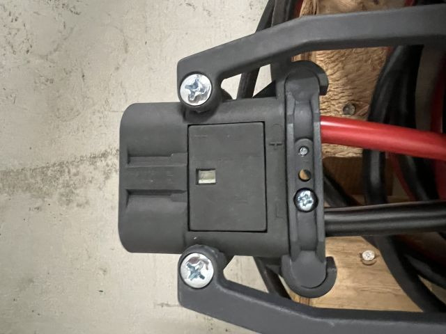 Hoppecke 8361039 | Trak Basic 24V25A sn. 53213918 Year 2009 80A Rema battery con Trak Basic 24V25A sn. 53213918 Year 2009 80A Rema battery connector - Bateria automotiva por Equipamento de movimentação: foto 3 Hoppecke 8361039 | Trak Basic 24V25A sn. 53213918 Year 2009 80A Rema battery con Trak Basic 24V25A sn. 53213918 Year 2009 80A Rema battery connector - Bateria automotiva por Equipamento de movimentação: foto 3