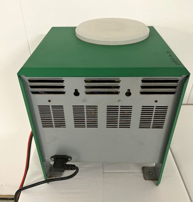 Hoppecke unknown | Trak mini 24V30A 230v Year unknown 80A Rema battery connecto Trak mini 24V30A 230v Year unknown 80A Rema battery connector - Bateria automotiva por Equipamento de movimentação: foto 2 Hoppecke unknown | Trak mini 24V30A 230v Year unknown 80A Rema battery connecto Trak mini 24V30A 230v Year unknown 80A Rema battery connector - Bateria automotiva por Equipamento de movimentação: foto 2