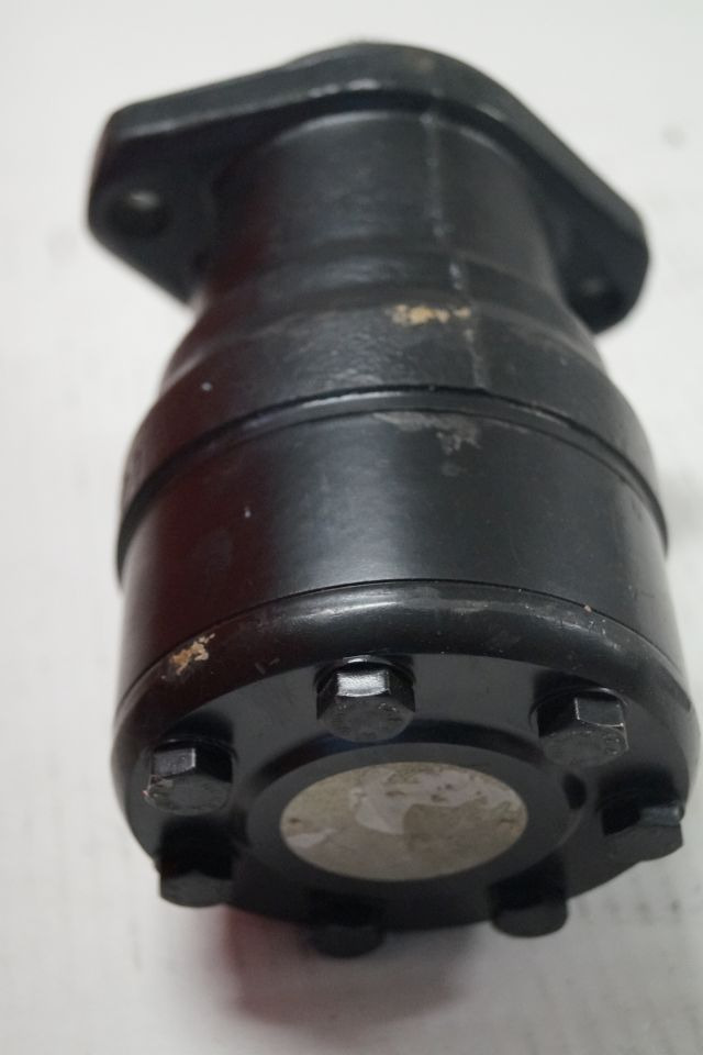 Jungheinrich 26906940 | Stuur motor Steering motor WRL reachtruck till year 2003 - Motor hidráulico por Equipamento de movimentação: foto 2 Jungheinrich 26906940 | Stuur motor Steering motor WRL reachtruck till year 2003 - Motor hidráulico por Equipamento de movimentação: foto 2