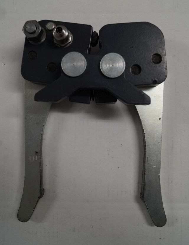Jungheinrich 51193016 | Hydraulic Clamb from EKS308 year 2014 loading sensor 511 - Hidráulica por Equipamento de movimentação: foto 1 Jungheinrich 51193016 | Hydraulic Clamb from EKS308 year 2014 loading sensor 511 - Hidráulica por Equipamento de movimentação: foto 1