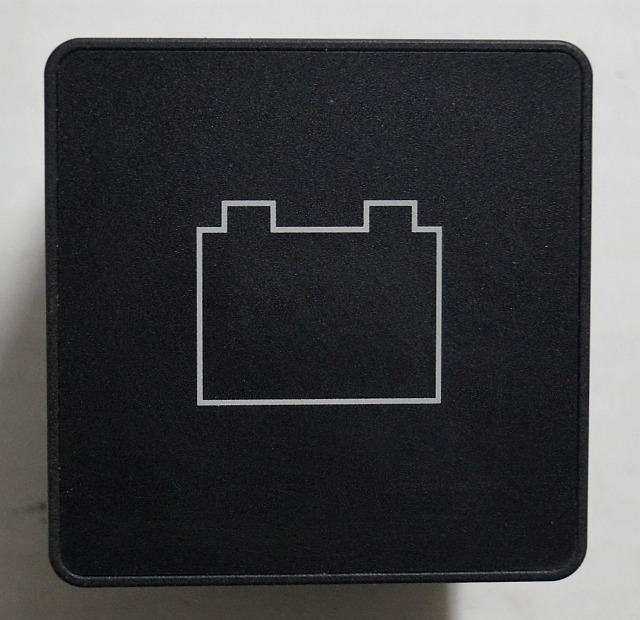 Jungheinrich 51295713 | Battery indicator sn. 947A6046 - Painel de instrumentos por Equipamento de movimentação: foto 1 Jungheinrich 51295713 | Battery indicator sn. 947A6046 - Painel de instrumentos por Equipamento de movimentação: foto 1