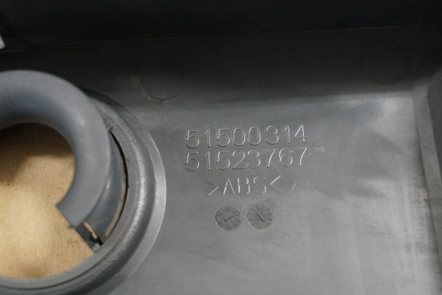 Jungheinrich 51500314 | bonnet including contact key and battery/hour indicator - Estrutura/ Châssis por Equipamento de movimentação: foto 3 Jungheinrich 51500314 | bonnet including contact key and battery/hour indicator - Estrutura/ Châssis por Equipamento de movimentação: foto 3