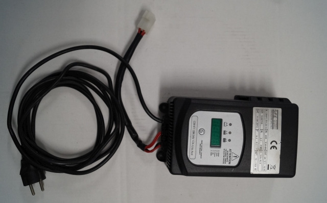 SPE unknown | battery charger 24V12A type CBHF1-SM24-12 IUIA Acd battery 70-160A battery charger 24V12A type CBHF1-SM24-12 IUIA Acd battery 70-160Ah - Bateria automotiva por Equipamento de movimentação: foto 1 SPE unknown | battery charger 24V12A type CBHF1-SM24-12 IUIA Acd battery 70-160A battery charger 24V12A type CBHF1-SM24-12 IUIA Acd battery 70-160Ah - Bateria automotiva por Equipamento de movimentação: foto 1