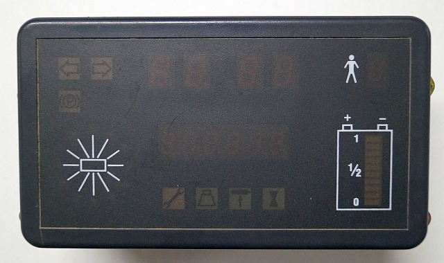 Toyota/BT 154344 | Display for reachtruck 17413700 curtis - Painel de instrumentos por Equipamento de movimentação: foto 1 Toyota/BT 154344 | Display for reachtruck 17413700 curtis - Painel de instrumentos por Equipamento de movimentação: foto 1
