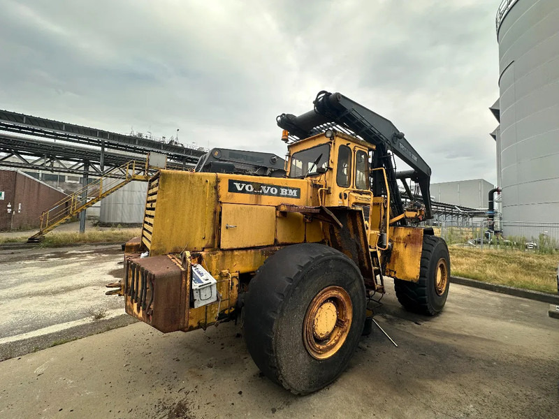 Volvo L160 High Lift - Reboque florestal: foto 1 Volvo L160 High Lift - Reboque florestal: foto 1