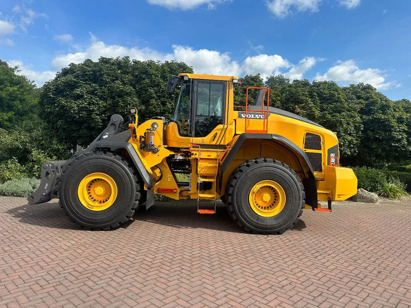 Volvo L180 H UNUSED 3-units availlable - Pá carregadora de rodas: foto 1 Volvo L180 H UNUSED 3-units availlable - Pá carregadora de rodas: foto 1