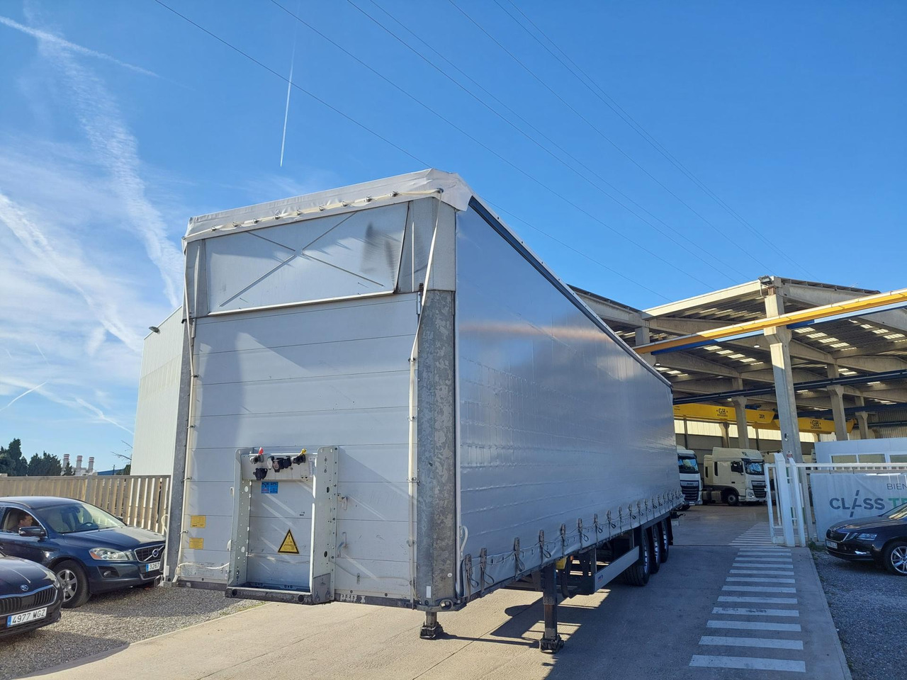 Semi-reboque de lona Schmitz Cargobull SCS24/L Varios: foto 1