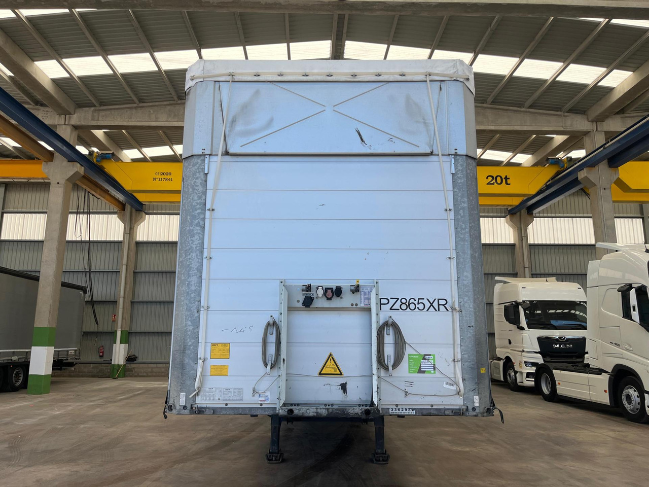 Schmitz Cargobull SCS24/L Varios - Semi-reboque de lona: foto 3 Schmitz Cargobull SCS24/L Varios - Semi-reboque de lona: foto 3
