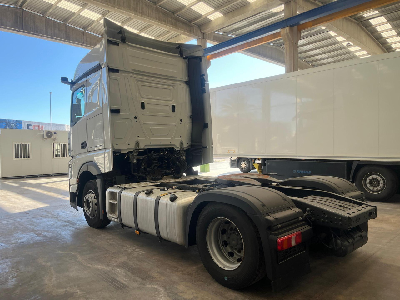 Mercedes-Benz Actros 5 1845 BigSpace - Tractor: foto 4 Mercedes-Benz Actros 5 1845 BigSpace - Tractor: foto 4