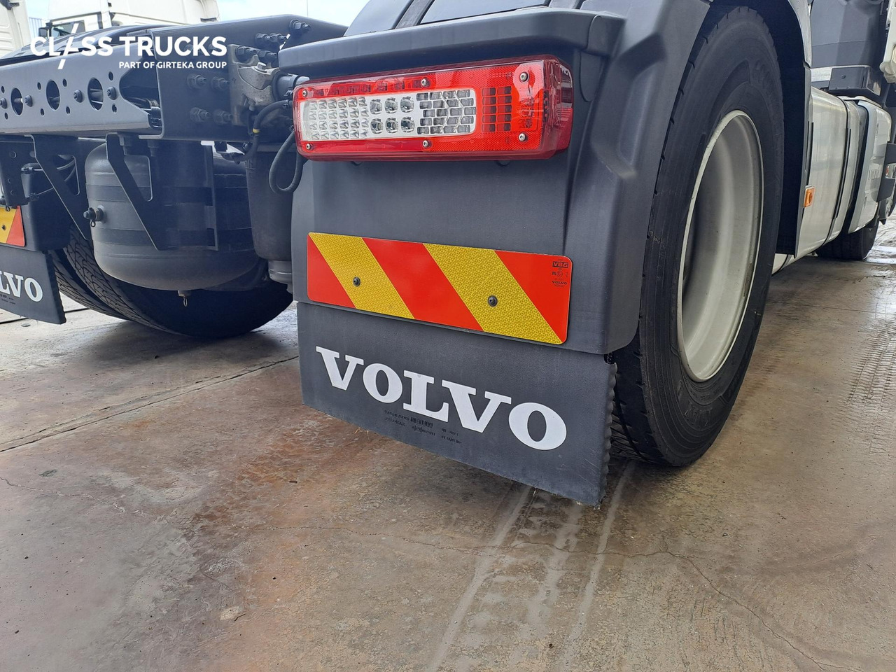 Volvo FH 460 Globetrotter XL Retarder i-Save - Tractor: foto 4 Volvo FH 460 Globetrotter XL Retarder i-Save - Tractor: foto 4