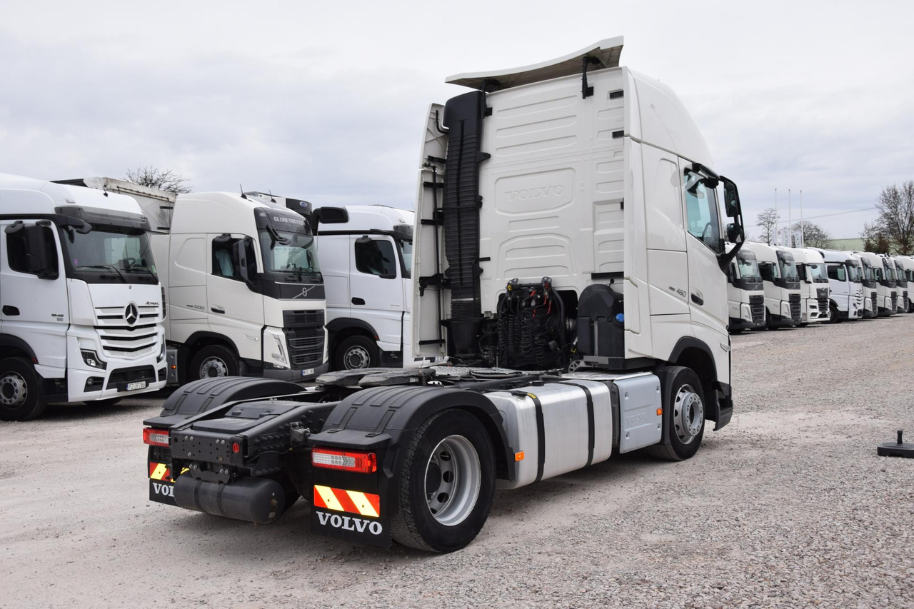 Volvo FH 460 Globetrotter XL Varios i-Save - Tractor: foto 4 Volvo FH 460 Globetrotter XL Varios i-Save - Tractor: foto 4