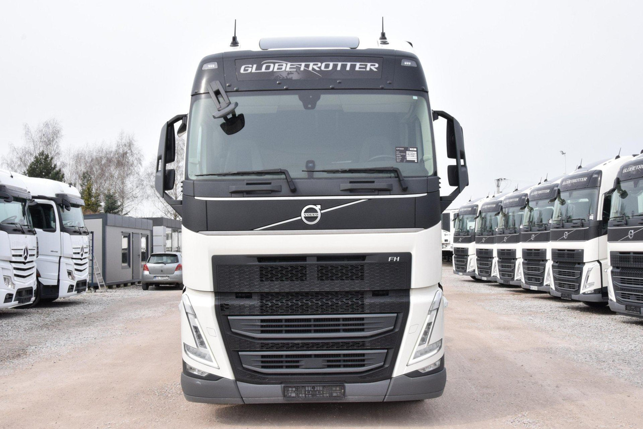 Volvo FH 460 Globetrotter XL Varios i-Save - Tractor: foto 2 Volvo FH 460 Globetrotter XL Varios i-Save - Tractor: foto 2