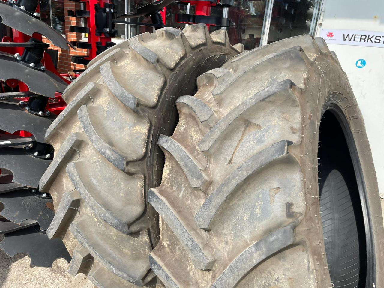 Mitas 600/65 R38 - MITAS AC 65 - Pneu: foto 2 Mitas 600/65 R38 - MITAS AC 65 - Pneu: foto 2