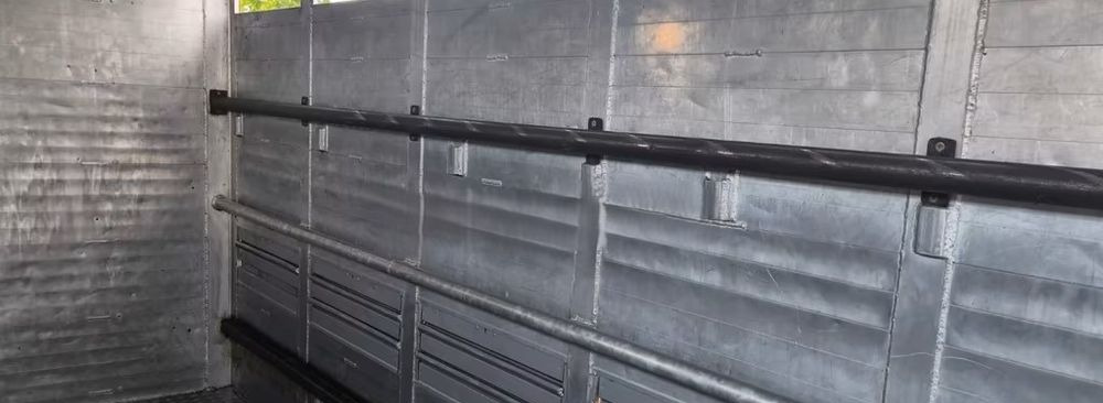 Camião transporte de gado DAF CF 400 Menke Einstock | Transport zwierząt jednopoziomowy | 2 kratownice do bydła| Retarder | Euro 6: foto 13 Camião transporte de gado DAF CF 400 Menke Einstock | Transport zwierząt jednopoziomowy | 2 kratownice do bydła| Retarder | Euro 6: foto 13