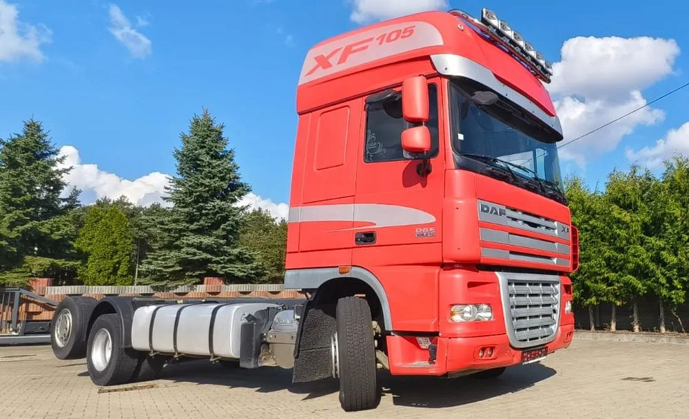 DAF XF510 pod zabudowę – 6x2/ skrętna podnoszona oś/ retarder - Camião chassi: foto 2 DAF XF510 pod zabudowę – 6x2/ skrętna podnoszona oś/ retarder - Camião chassi: foto 2