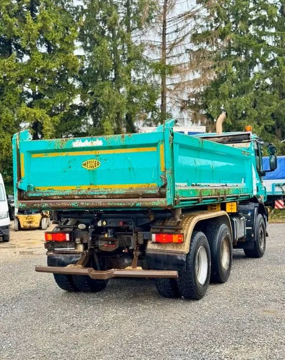 Iveco TRAKKER 450 6x4 WYWROTKA MELLER | EURO 5 | MANUAL | KLIMA | RETARDER | PRZEBIEG 364 000km ! - Camião basculante: foto 4 Iveco TRAKKER 450 6x4 WYWROTKA MELLER | EURO 5 | MANUAL | KLIMA | RETARDER | PRZEBIEG 364 000km ! - Camião basculante: foto 4