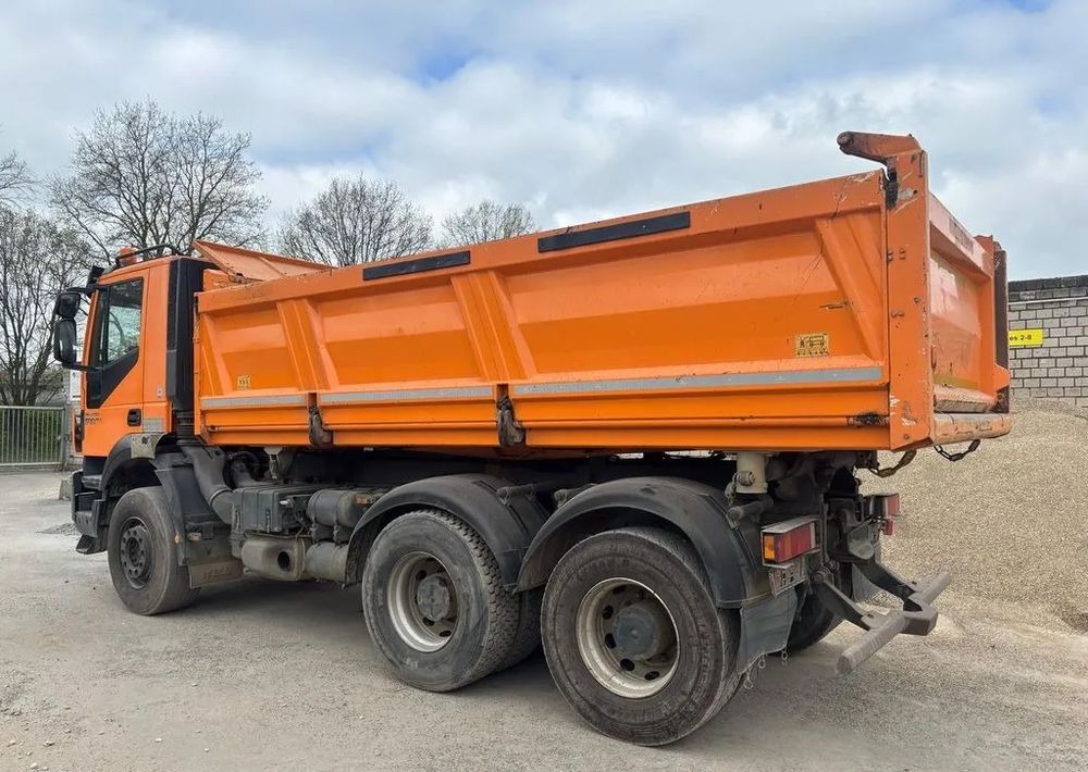 Iveco TRAKKER 500 EEV | Meiller Bordmatik | Wywrotka trójstronna | 6x4 | Euro 5 | Retarder | 500 KM - Camião basculante: foto 4 Iveco TRAKKER 500 EEV | Meiller Bordmatik | Wywrotka trójstronna | 6x4 | Euro 5 | Retarder | 500 KM - Camião basculante: foto 4