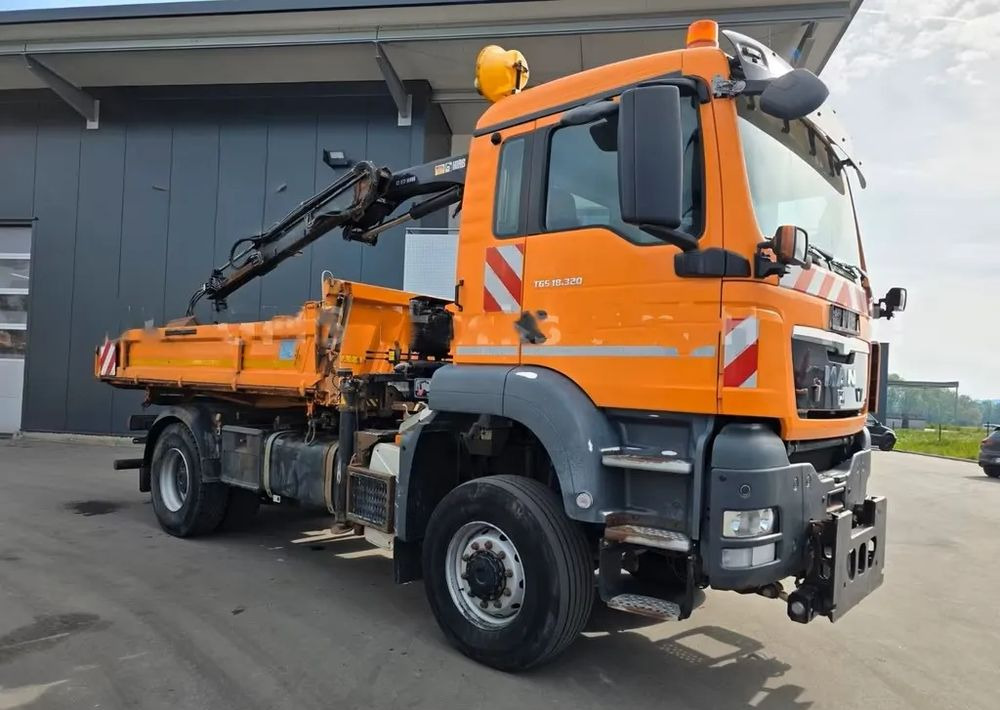 MAN TGS 18.320 4x4 – Wywrotka trójstronna Meiller + Kran HIAB | Komunalny | Euro 5 - Camião basculante: foto 3 MAN TGS 18.320 4x4 – Wywrotka trójstronna Meiller + Kran HIAB | Komunalny | Euro 5 - Camião basculante: foto 3