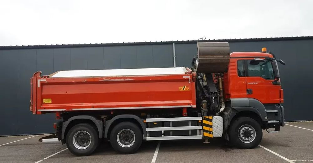 MAN TGS 28.400 / 6x6 / WYWROTKA 2-STRONNA Z HDS HMF 1643 Z2/ EURO 5 - Camião basculante: foto 4 MAN TGS 28.400 / 6x6 / WYWROTKA 2-STRONNA Z HDS HMF 1643 Z2/ EURO 5 - Camião basculante: foto 4