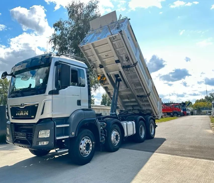 MAN TGS 41.500 8x4 – wywrotka 3-stronna MEILLER + Bordmatic +Retarder +Euro6 - Camião basculante: foto 1 MAN TGS 41.500 8x4 – wywrotka 3-stronna MEILLER + Bordmatic +Retarder +Euro6 - Camião basculante: foto 1