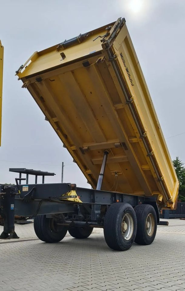 Miller Tandem R180 | Wywrotka 3-stronna | Pneumatyczne zawieszenie | Bordmatik | 2013 | Oś podnoszona - Máquina de outro: foto 4 Miller Tandem R180 | Wywrotka 3-stronna | Pneumatyczne zawieszenie | Bordmatik | 2013 | Oś podnoszona - Máquina de outro: foto 4