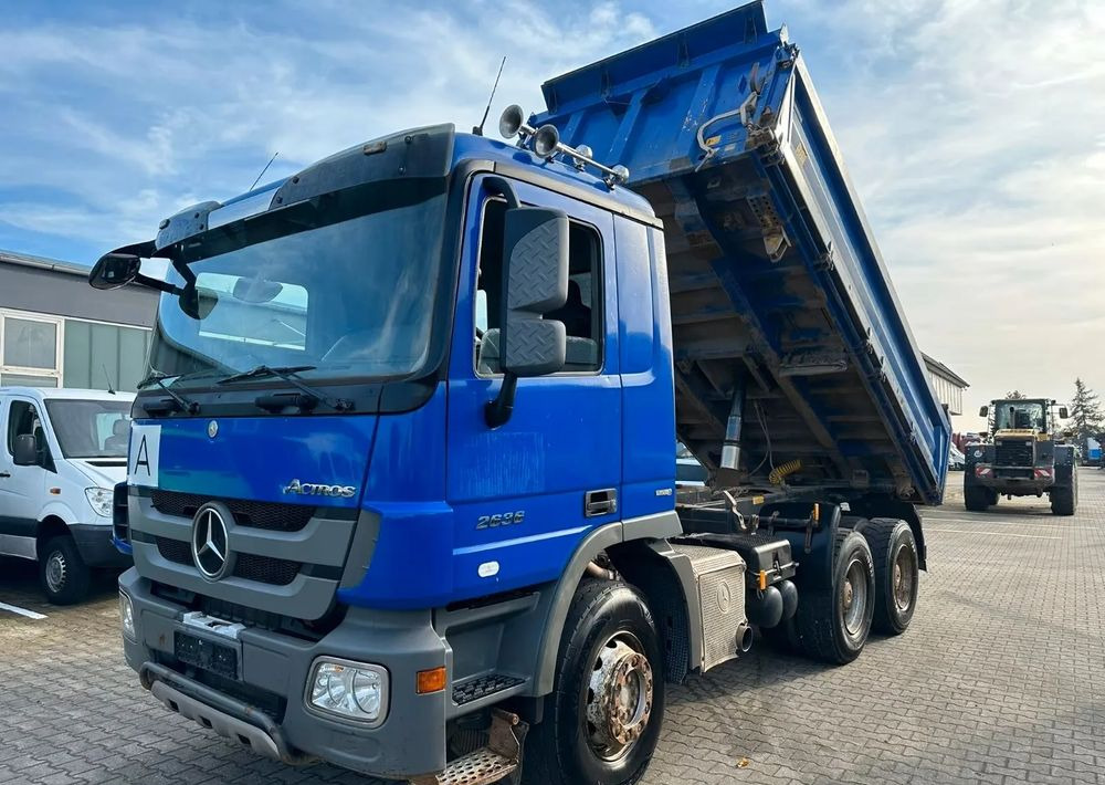 Mercedes-Benz Actros 2636 I Wywrotka trójstronna Meiller I Bordmatik I 6x4 I Euro 5 I Retarder I - Camião basculante: foto 3 Mercedes-Benz Actros 2636 I Wywrotka trójstronna Meiller I Bordmatik I 6x4 I Euro 5 I Retarder I - Camião basculante: foto 3