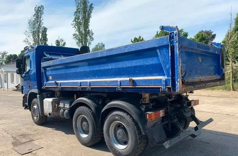 Mercedes-Benz Actros 3344 6x4 / Wywrotka trójstronna Miller / Euro 5 / - Camião basculante: foto 2 Mercedes-Benz Actros 3344 6x4 / Wywrotka trójstronna Miller / Euro 5 / - Camião basculante: foto 2