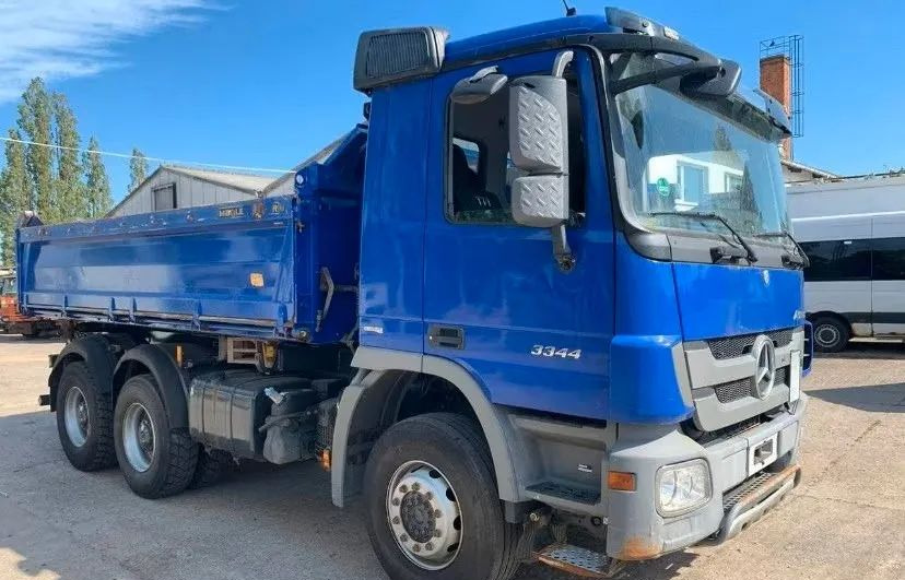Mercedes-Benz Actros 3344 6x4 / Wywrotka trójstronna Miller / Euro 5 / - Camião basculante: foto 1 Mercedes-Benz Actros 3344 6x4 / Wywrotka trójstronna Miller / Euro 5 / - Camião basculante: foto 1